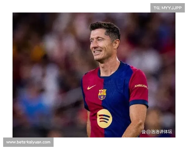 莱万状态低迷错失点球 巴萨进攻瘫痪弗里克场边无奈直摇头